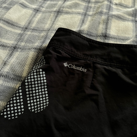 Short Columbia - Picture 3 of 6